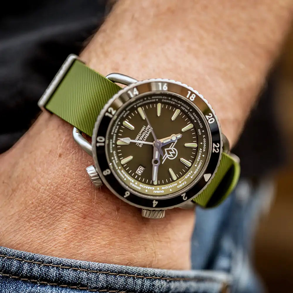 MONRO ADVENTURE MA-4 WOODLAND GREEN, Automatic GMT Worldtimer, 44mm Stainless Steel, Green Dial