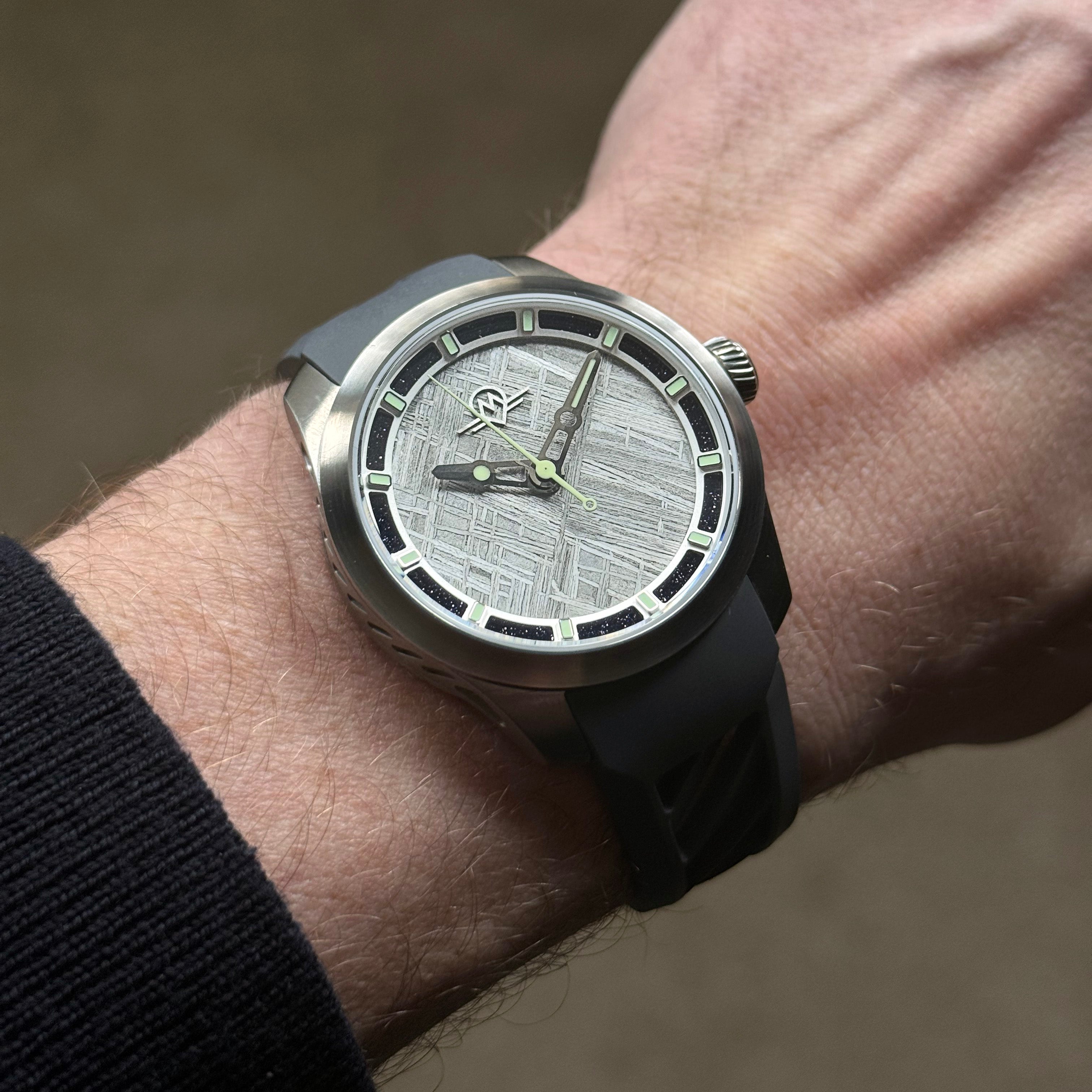 MONRO LUNA ADVENTURE MLA-MER METEORITE DIAL, 9039 Automatic Watch, 39mm EPDM Rubber